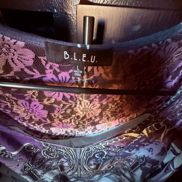 Purple and White Lace Top - Picture 2 of 4